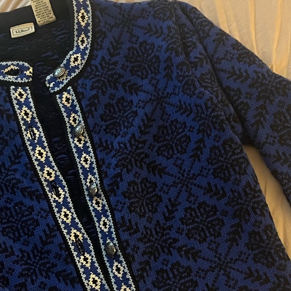 LL Bean Sweater - Picture 4 of 5